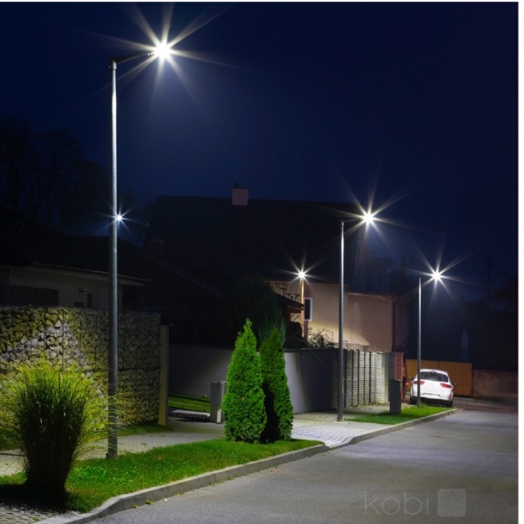 Oprawa drogowa z czujnikiem ruchu Solar LED STREET 15W 4000K IP65 Kobi zastosowanie
