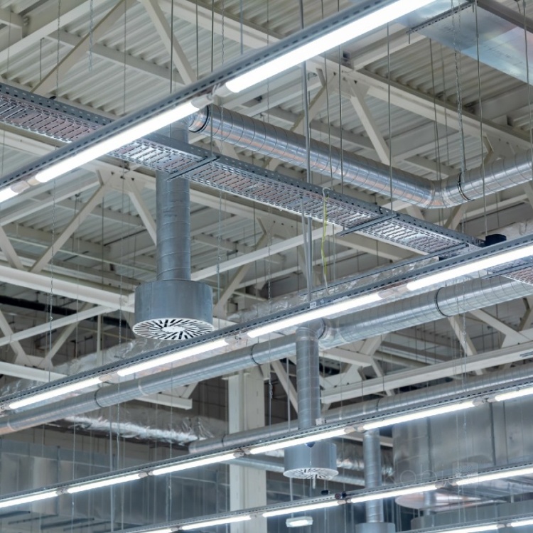 Oprawa hermetyczna LED CORTEZ 18W 4000K IP65 LED2B aranżacja