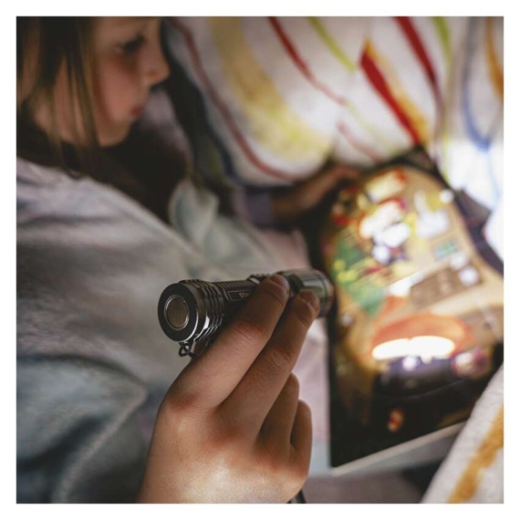 Latarka metalowa LED 300 lm, 700 mAh, ładowalna