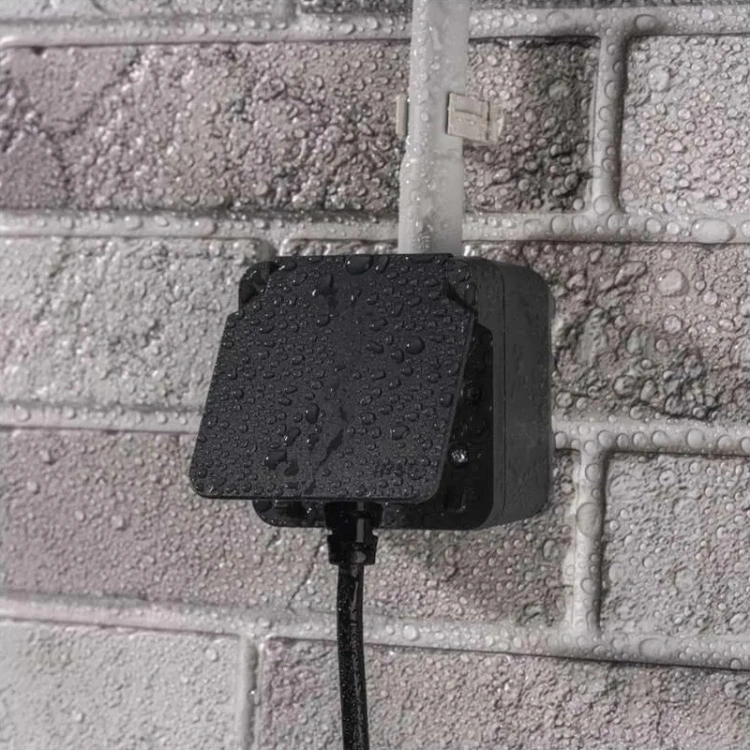 Gniazdo pojedyncze natynkowe szare IP55 Cyklone Emos D730420 wodoszczelność