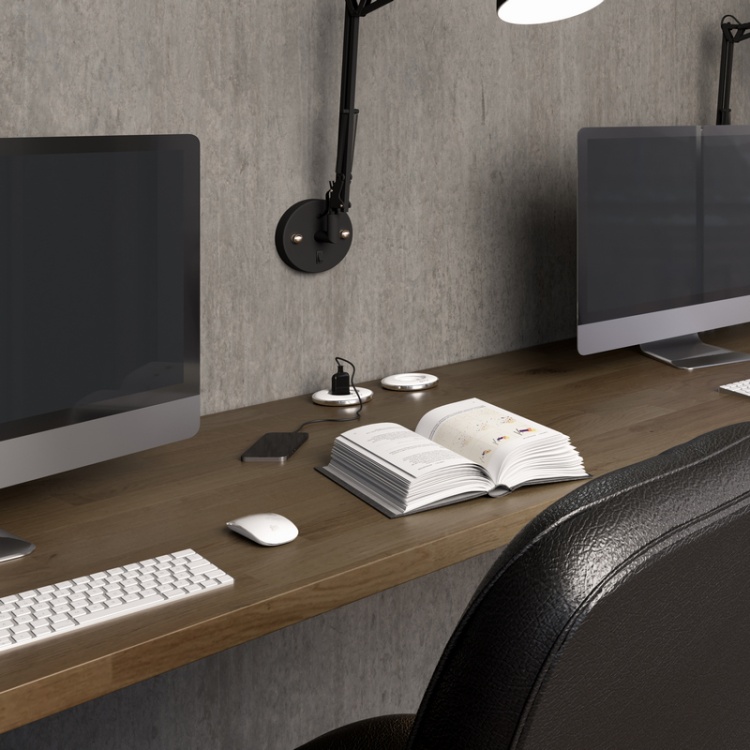 Gniazdo wpuszczane SHUTTER z przesłoną przewód 1,5m 1x2P+Z schuko białe aranżacja