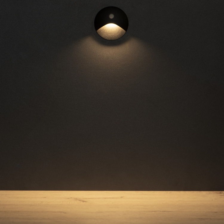 Oprawa przyschodowa LED EXIN 2.5W 3000K 50lm z czujnikiem PIR czarna IP65 Kanlux 39124 sposób rozświetlenia