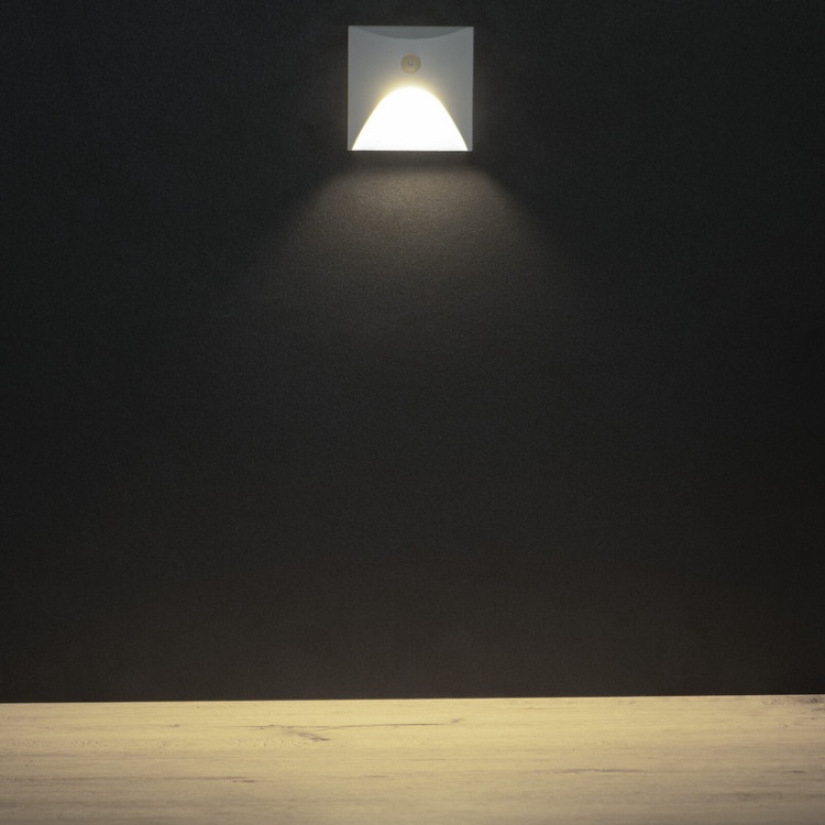 Oprawa przyschodowa LED EXIN 2.5W 4000K 50lm z czujnikiem PIR biała kwadratowa IP65 Kanlux 39141 sposób rozświetlenia