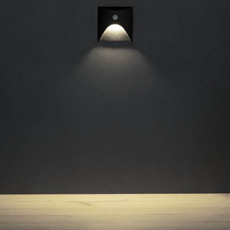 Oprawa przyschodowa LED EXIN 2.5W 4000K 50lm z czujnikiem PIR czarna kwadratowa IP65 Kanlux 39142 sposób rozświetlenia