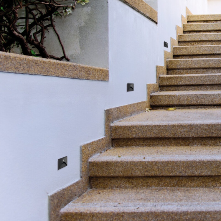 Oprawa przyschodowa LED EXIN 2.5W 4000K 50lm z czujnikiem PIR czarna kwadratowa IP65 Kanlux 39142 aranżacja