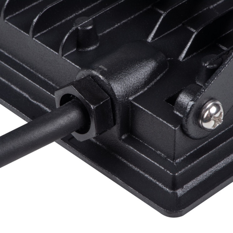 Naświetlacz LED GRUN NV LED-150W-B 150W 4000K 14250Im IP65 Miledo 31395 złącze