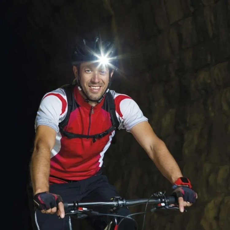 Latarka czołowa akumulatorowa EMOS P3534 5W CREE LED 230lm 80m zastosowanie – zielona z czujnikiem ruchu