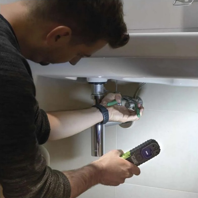 Lampa EMOS P4531 – szybkie ładowanie przez złącze USB-C zastosowanie