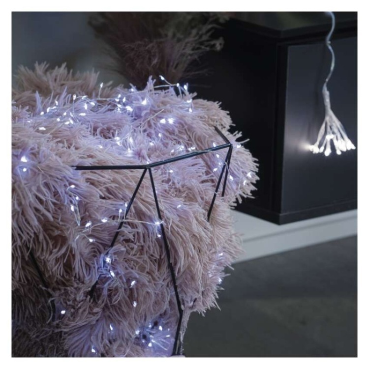 Dekoracje - 100LED small nano łezki, jeżyk, 2,4m 3xAA zimna biel, sreb przew, IP20, timer