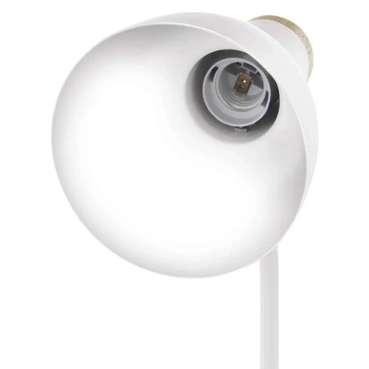 Detal trzonka E27 lampy POPPY