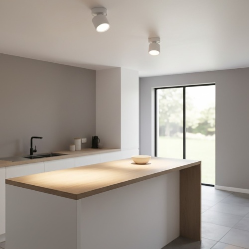 Minimalistyczna oprawa natynkowa biała