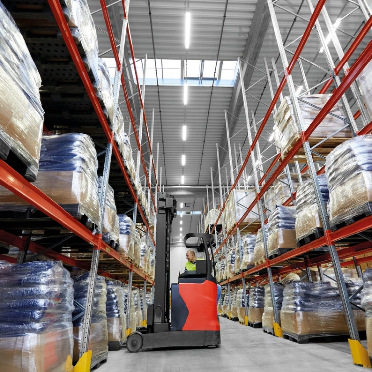 Hermetyczna oprawa LED IP66 do garażu