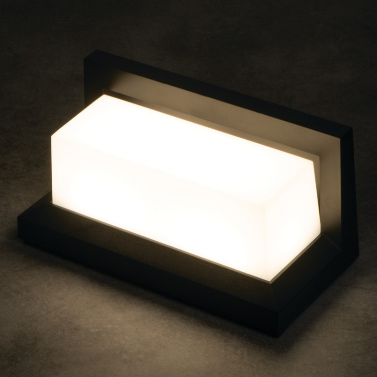 Aluminiowa lampa elewacyjna IP54