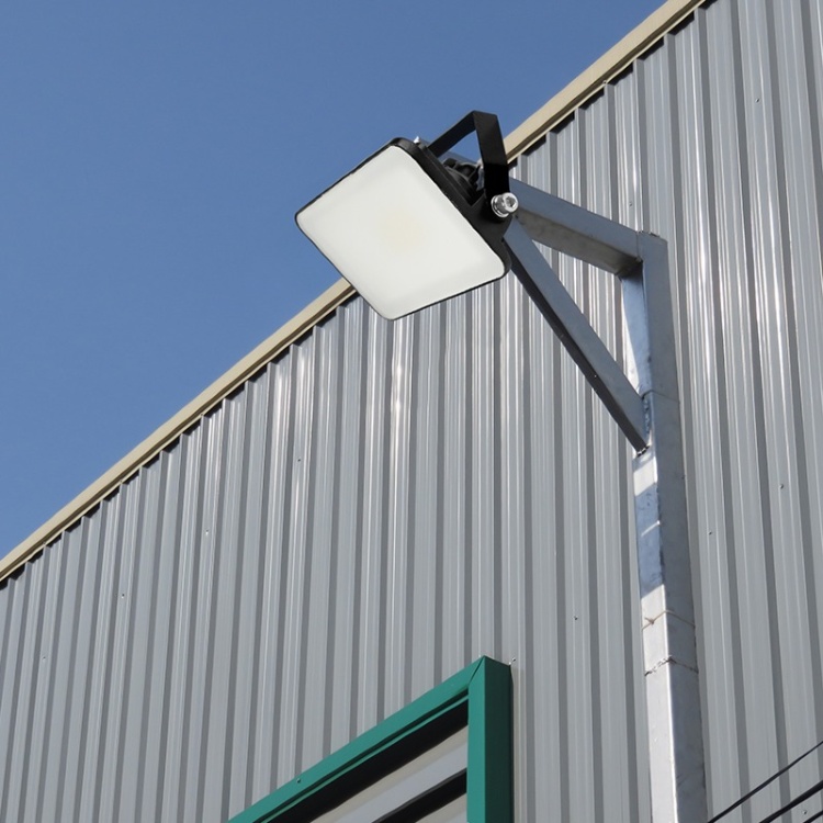 Naświetlacz LED 10W IP65 czarny