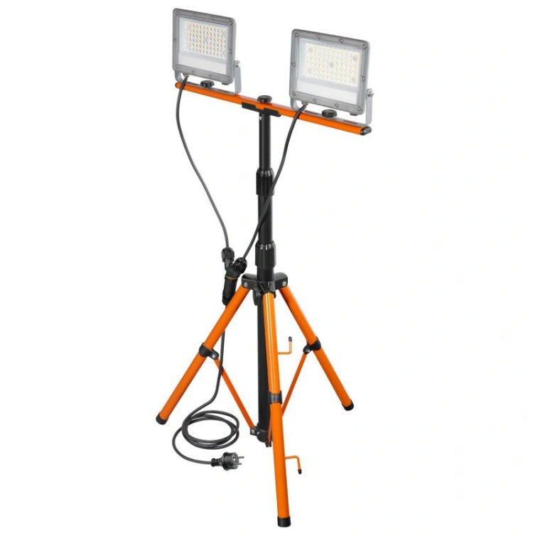 Statyw oświetleniowy z lampami LED do pracy