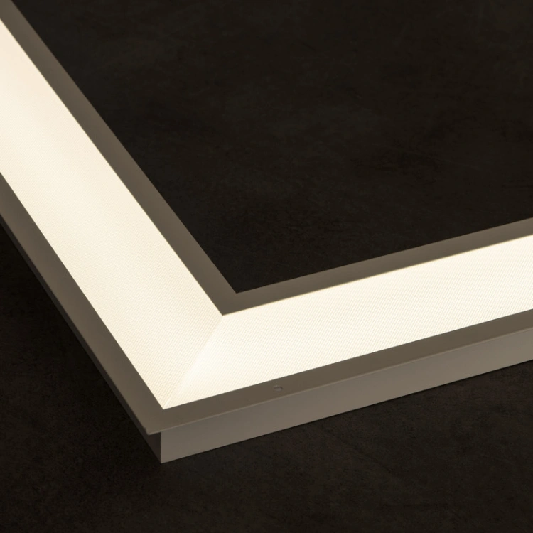 Niski UGR w oprawie AVAR LED