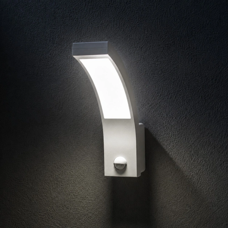 Oprawa elewacyjna PARIS LED biała 10W 4000K 900lm IP54 140° GTV LD-PAR10W40BC-00 aranżacja