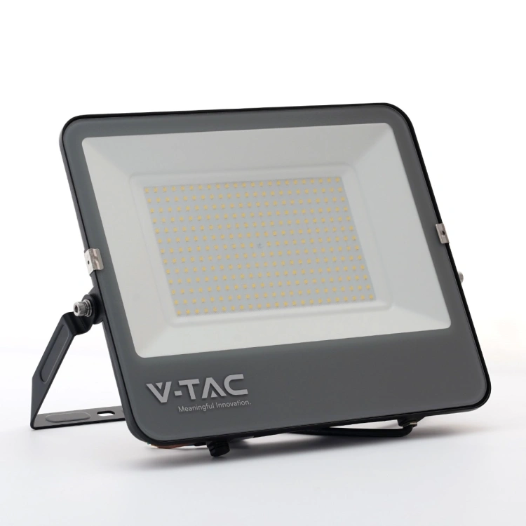 200W Naświetlacz VENTO 185 / Barwa:4000K / Obudowa: Czarna / Skuteczność 185lm/W