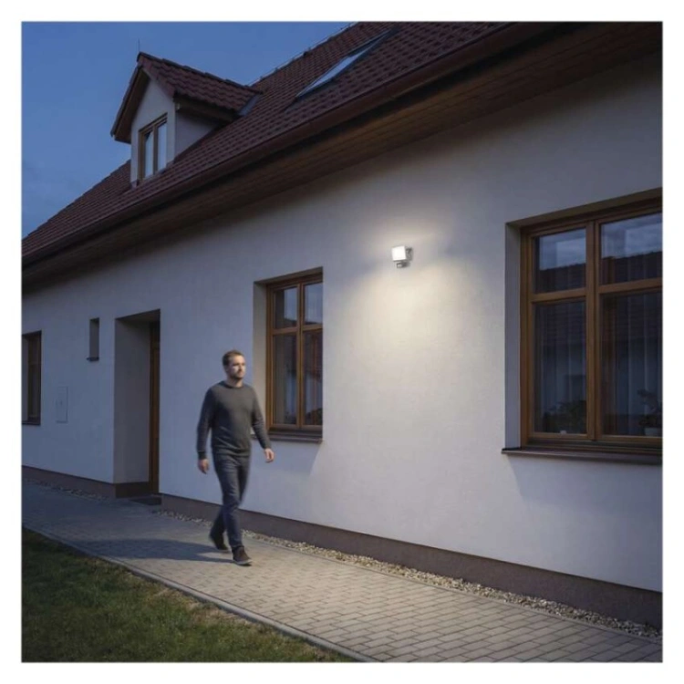 Naświetlacz LED TAMBO EVO z czujnikiem PIR, 20 W, 2000 lm, IP44, czarny