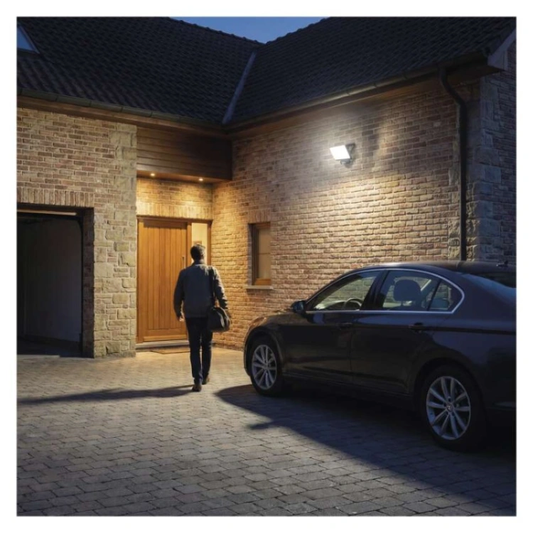 Naświetlacz LED TAMBO EVO z czujnikiem PIR, 50 W, 5000 lm, IP44, czarny