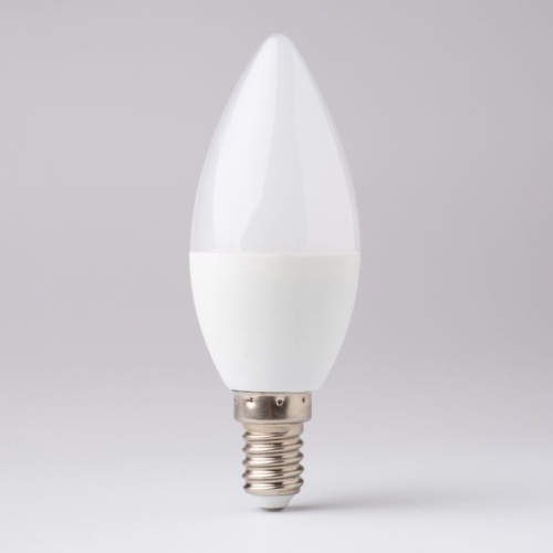 CANDLE E14 6W RGB CCT 520lm Wifi tuya