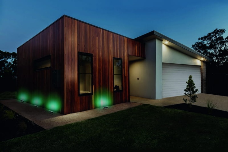 Naświetlacz SMART+ WIFI FLOOD MULTICOLOR 20W RGB+W 1260lm IP65 sterowany smartfonem WiFi