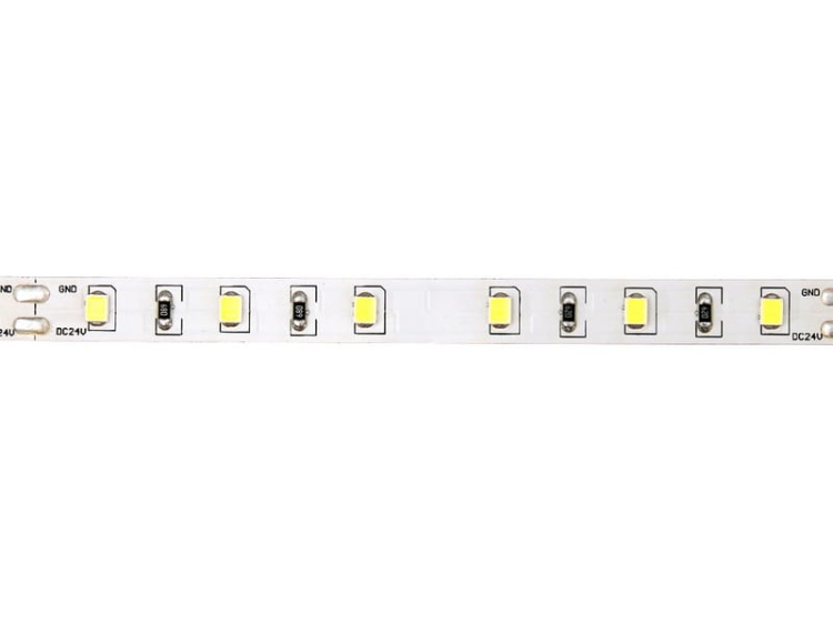 Taśma led na diodach 2835 24V