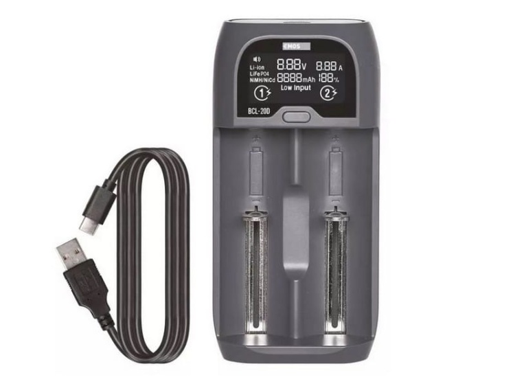 Ładowarka Li-ion akumulatorków BCL-20D na USB EMOS N9221 przód.jpg