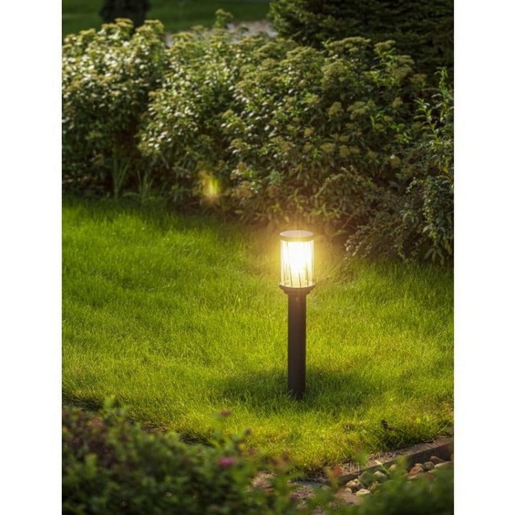 Oprawa ogrodowa KERTA-P 50cm E27 12W IP44 słupek grafit aranżacja.jpg