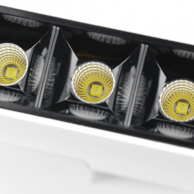 Reflektor LED SIERRA 18W 1620lm IP20 IK08 48° 4000K biały GTV zbliżenie.jpg