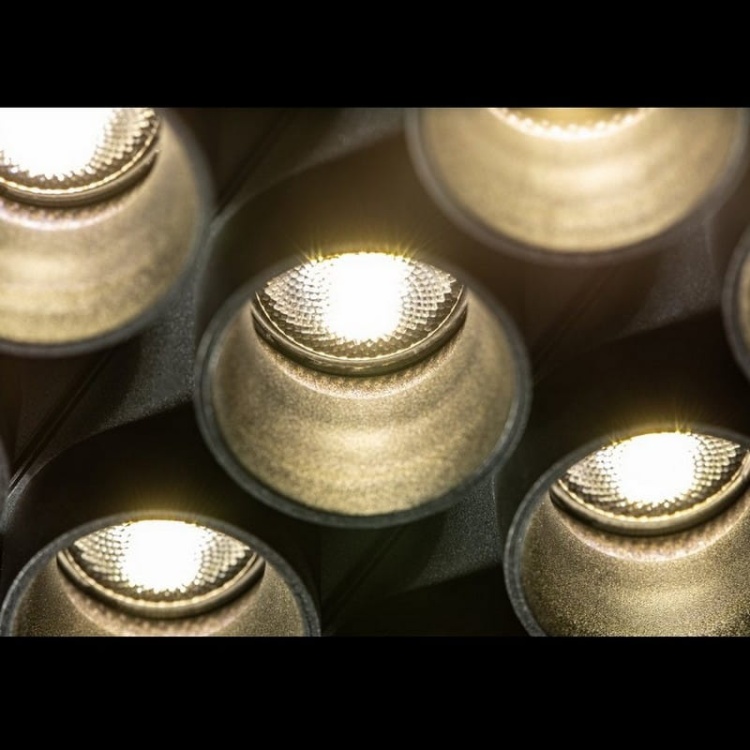 Oprawa natynkowa LED ARTEMIDA 20W 38° 1920lm IP20 4000K czarna zabliżenie.jpg