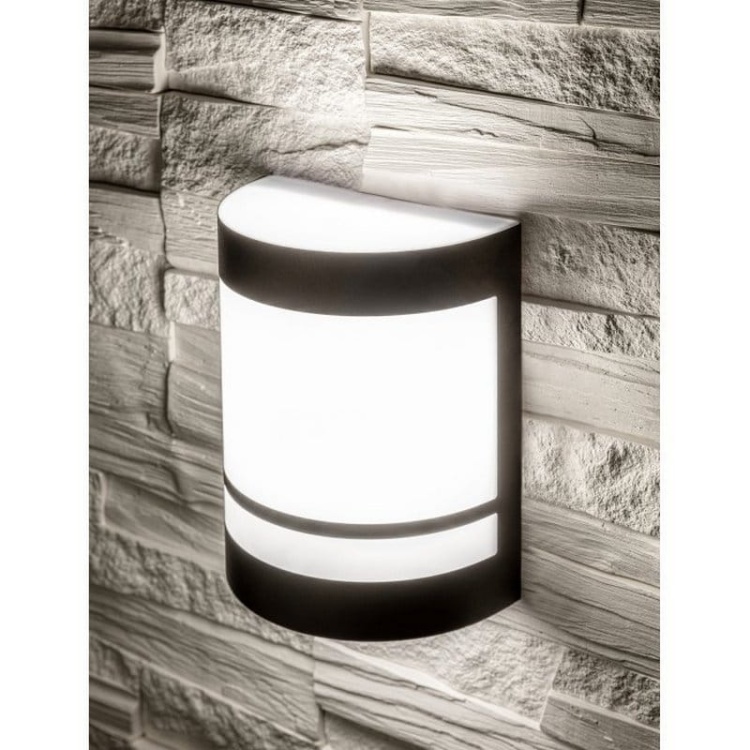 Oprawa elewacyjna ESO E27 max.11W IP54 czarna GTV aranżacja.jpg