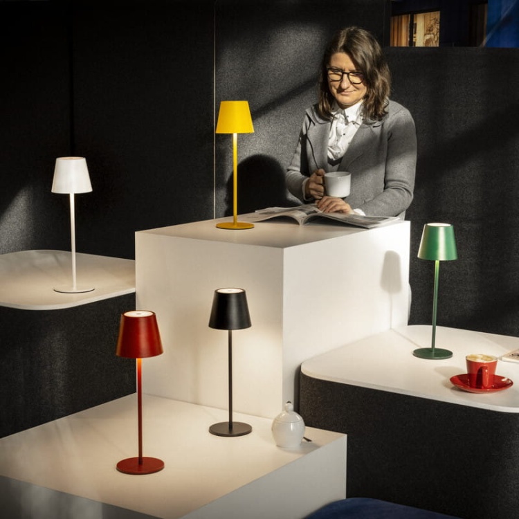 Lampa biurkowa INITA LED 1,2W 3000K 165lm IP54 ładowana USB-C Kanlux wystawa.jpg