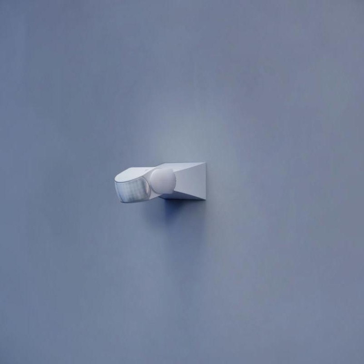 Czujnik ruchu PIR natynkowy IS1 detekcja 120° do 10m IP54 biały STEINEL aranżacja.jpg