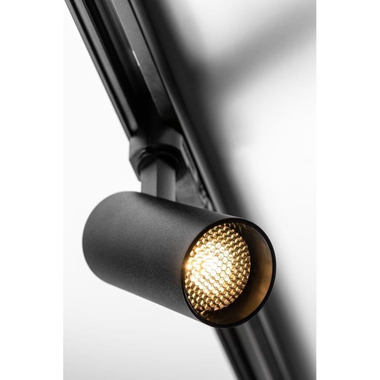 Reflektor LED LIMA na szynę 3-fazową GU10 20W IP20 okrągły czarny GTV zbliżenie.jpg