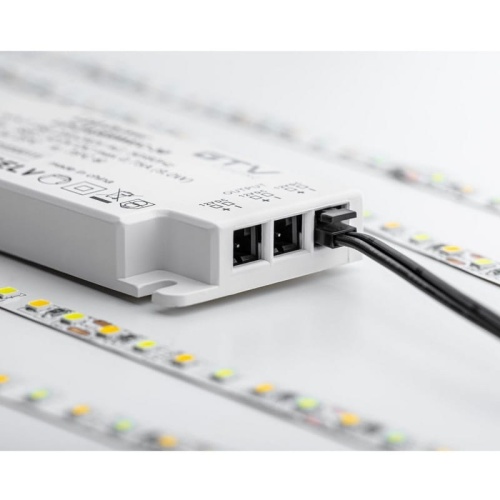 Zasilacz LED EASY CLICK 60W 12V 5A IP20 GTV wejścia AMP.jpg