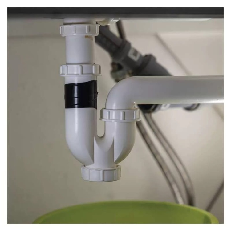 Silikonowa taśma samowulkanizująca 25mm 3m czarna EMOS F52503 naprawa rur.jpg