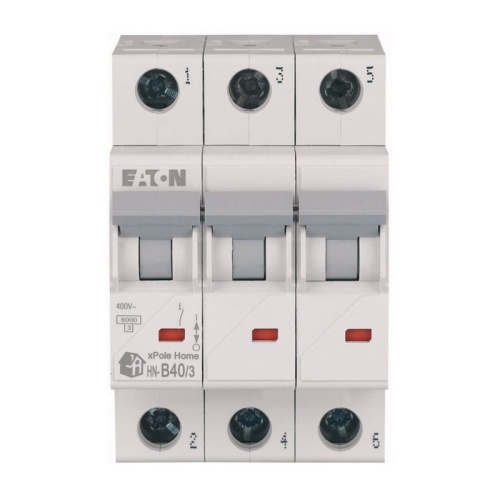 Wyłącznik z zabezpieczeniem nadmiarowo-prądowym 3P B40A EATON przód.jpg