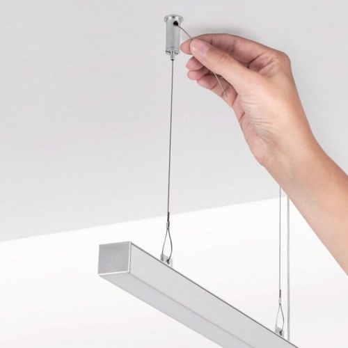 Zestaw mocowań RG-1 srebrna satyna C28230P01 KLUŚ przykład zamocowania.jpg