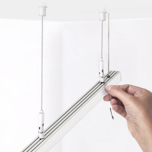 Zestaw mocowań RD-4 biały C28234L10 KLUŚ przykład zamocowania.jpg