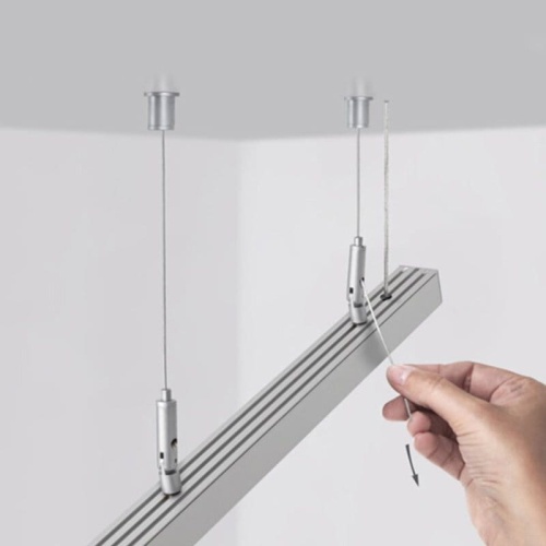 Zestaw mocowań RD-2 srebrna satyna C28232P01 KLUŚ przykład zamocowania.jpg