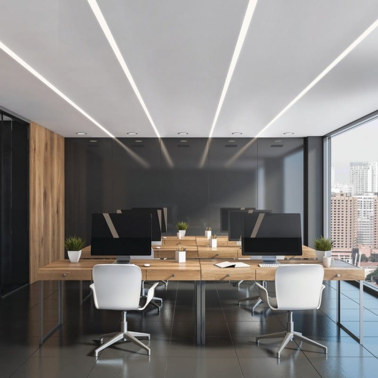 Profil RAM-TEK srebrny nieanodowany bez przesłony KLUŚ aranżacja biura.jpg