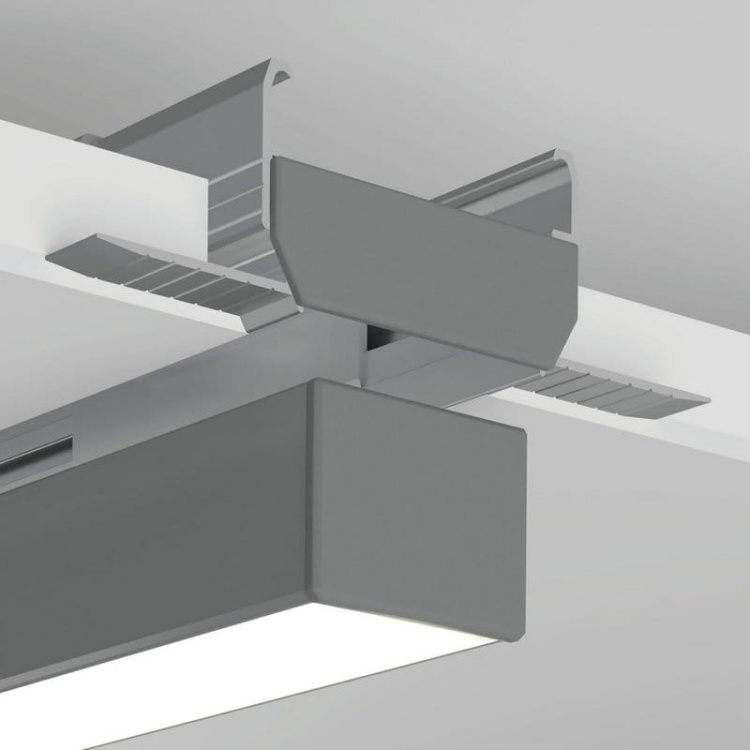 Profil RAM-3035-KOZE srebrny nieanodowany bez przesłony KLUŚ przykład montażu.jpg