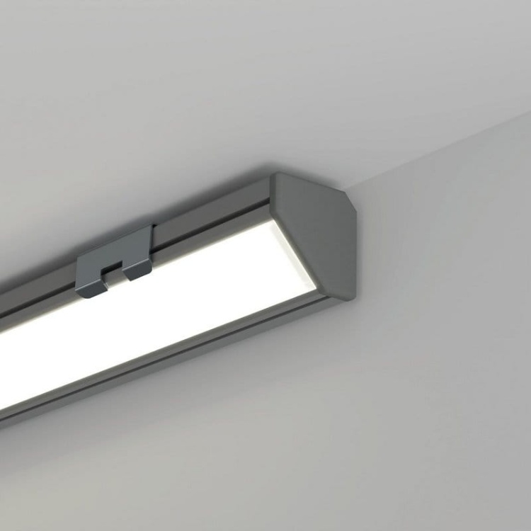 Profil LED 45-16 anodowany, bez przesłony KLUŚ przykład montażu.jpg