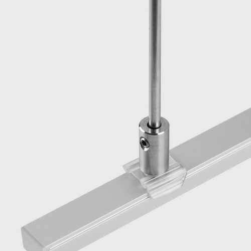 Zawieszka K-10-WP C28236N00 srebrna KLUŚ zamocowana na profiluj.jpg