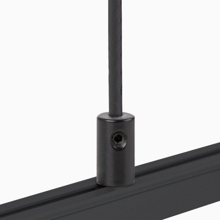 Zawieszka FI-8-PRET-ZM C28189L07 czarna KLUŚ przykład mocowania.jpg