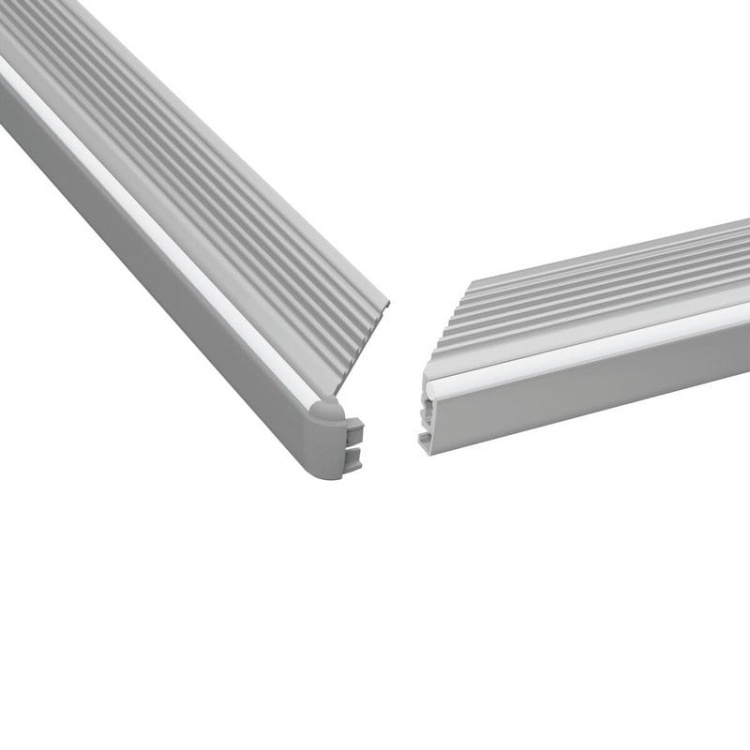 Zaślepka STEKO-90 narożna C24053C02 biała KLUŚ przykład montażu.jpg