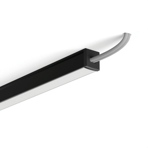 Zaślepka PIKO-ZM-OTW z otworem C24307C07TW czarna KLUŚ przykład montażu.jpg