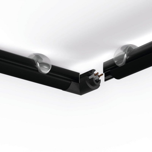 Zaślepka PIKO-O-90 narożna C24369C7015 czarna KLUŚ montaż na czarnym profilu.jpg