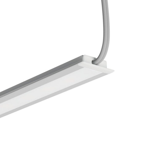 Zaślepka ZALU-MICRO-NK-OTW z otworem C24346C02TW szara KLUŚ przykład montażu.jpg